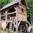 Guédelon, moulin hydraulique.