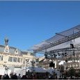 Place de l'Hôtel de Ville à Troyes : podium...