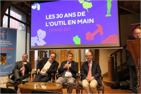 les 30 ans de l'Outil en Main {JPEG}