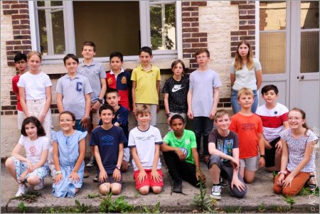 Remise des Certificats d'initiation aux Métiers manuels 2024 {JPEG}