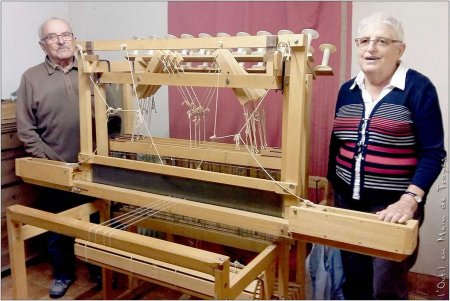 Métier à tisser {JPEG}