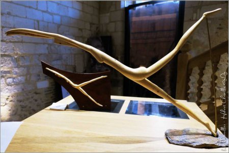 Sculpture sur bois - Hubert Chazelle {JPEG}