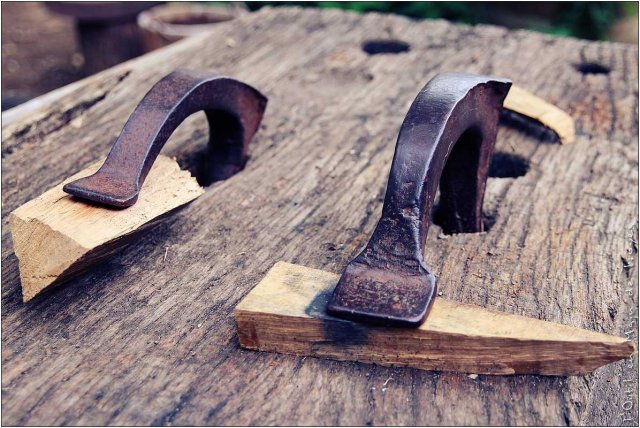 Guedelon - "sur l'établi..." Guedelon - "sur l'établi..."