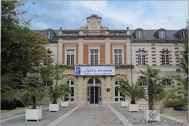 Outil en Main - 20e Congrès à Troyes Outil en Main - 20e Congrès à Troyes