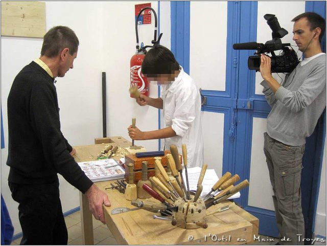Reportage à l'Outil en Main Reportage à l'Outil en Main
